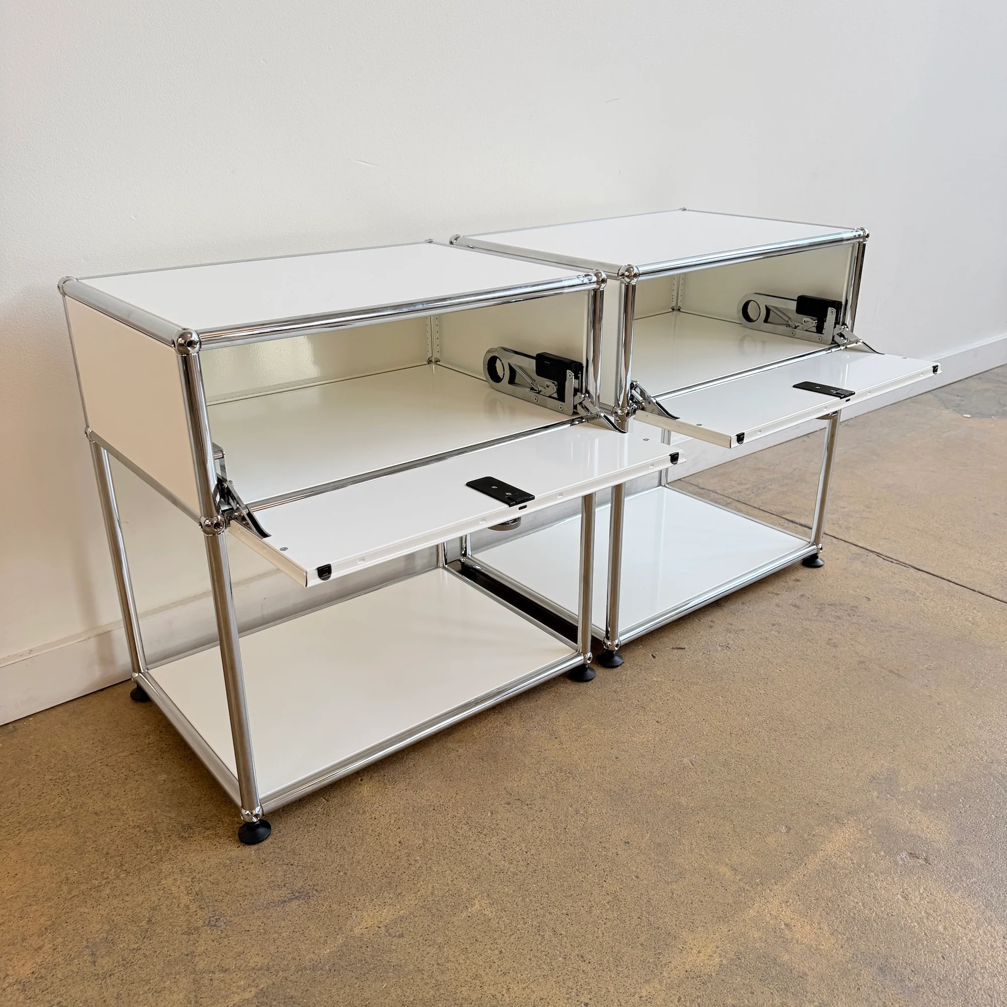 USM Haller Nightstand - White - Image 4