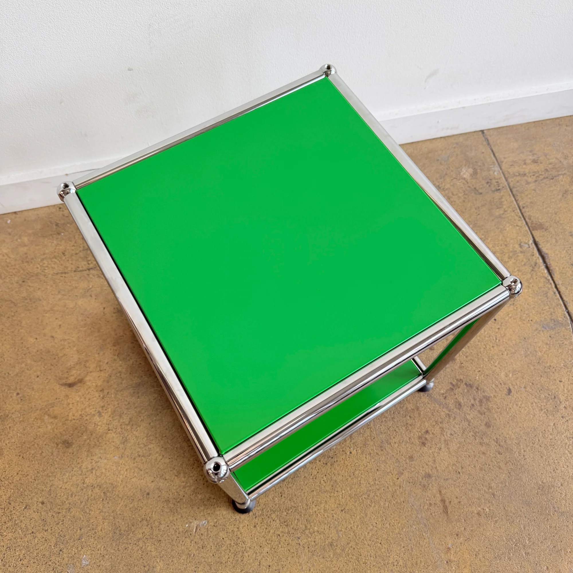 USM Haller side table - Green - Image 4