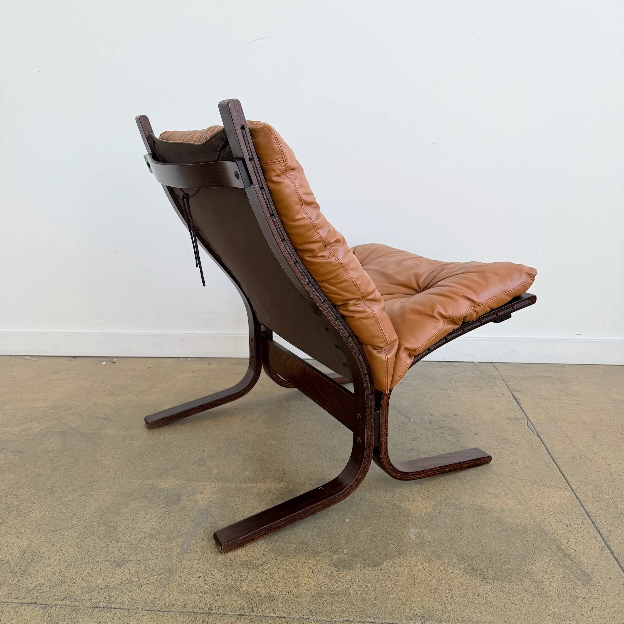 Vintage Siesta "Set of 2" Low Chairs in Cognac Leather by Ingmar Relling for Westnofa - Image 5
