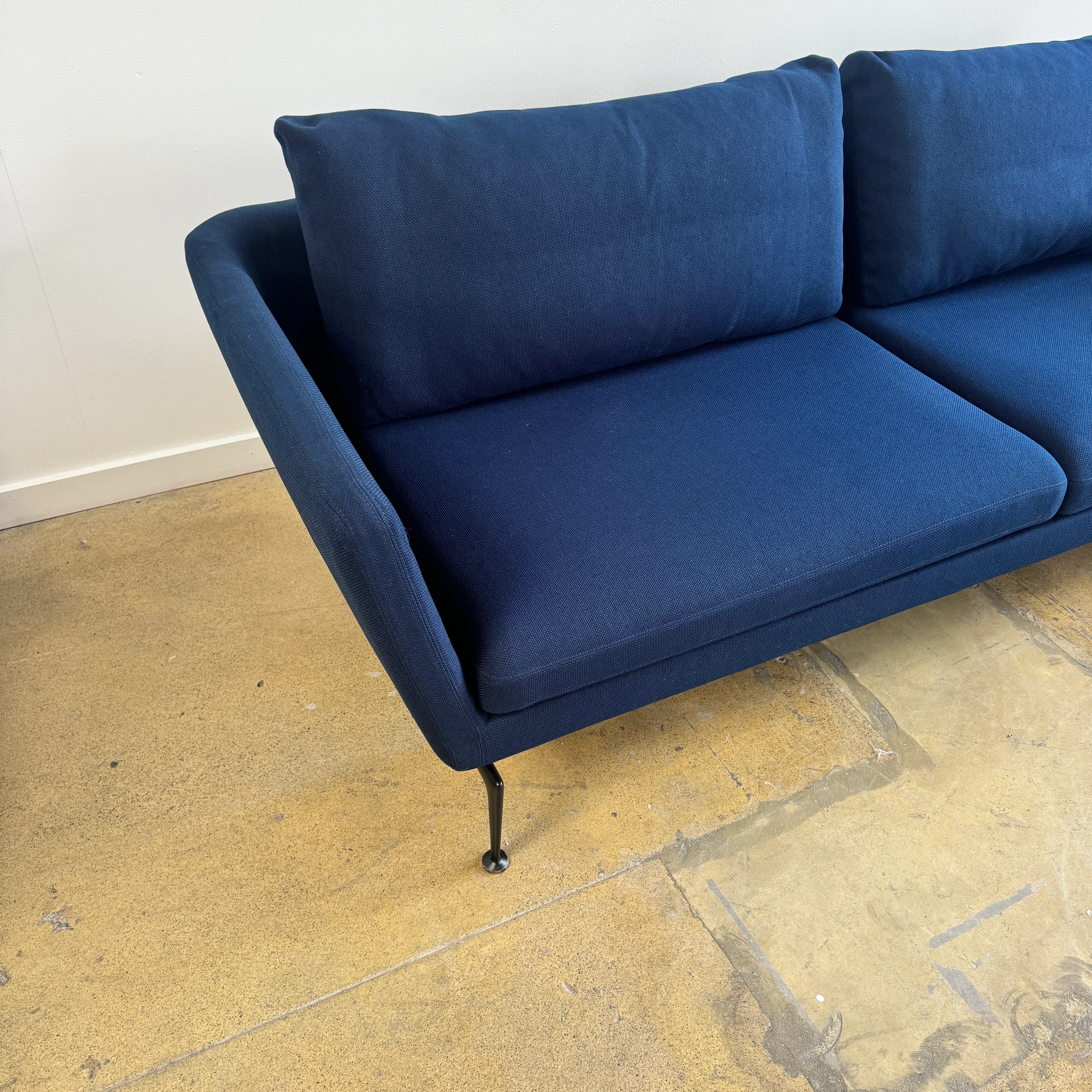 Vitra Suita Three seater firm sofa by Antonio Citterio - Image 7